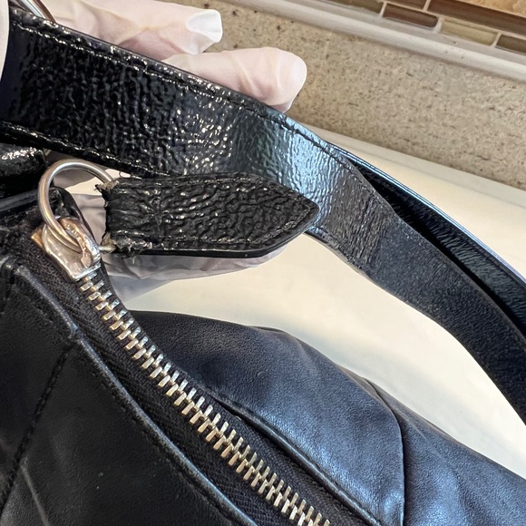 Coach Soho F19580 Medium Black Leather Flap Duffle Shoulder Bag - Picture 3 of 10